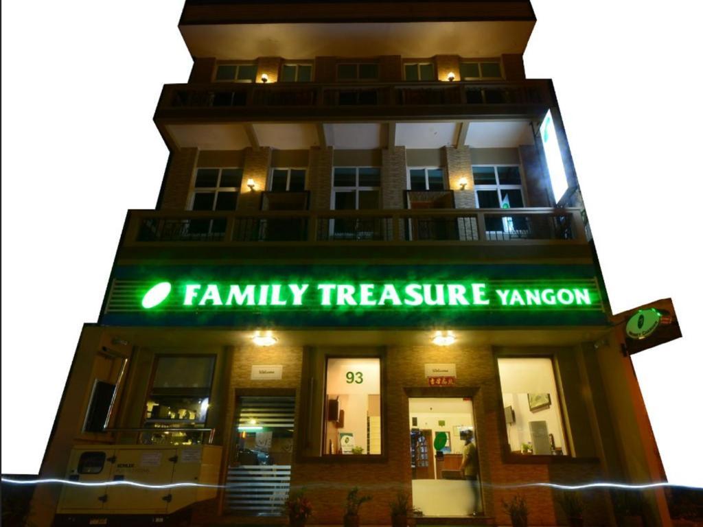 Hotel Family Treasure Yangon Exterior foto