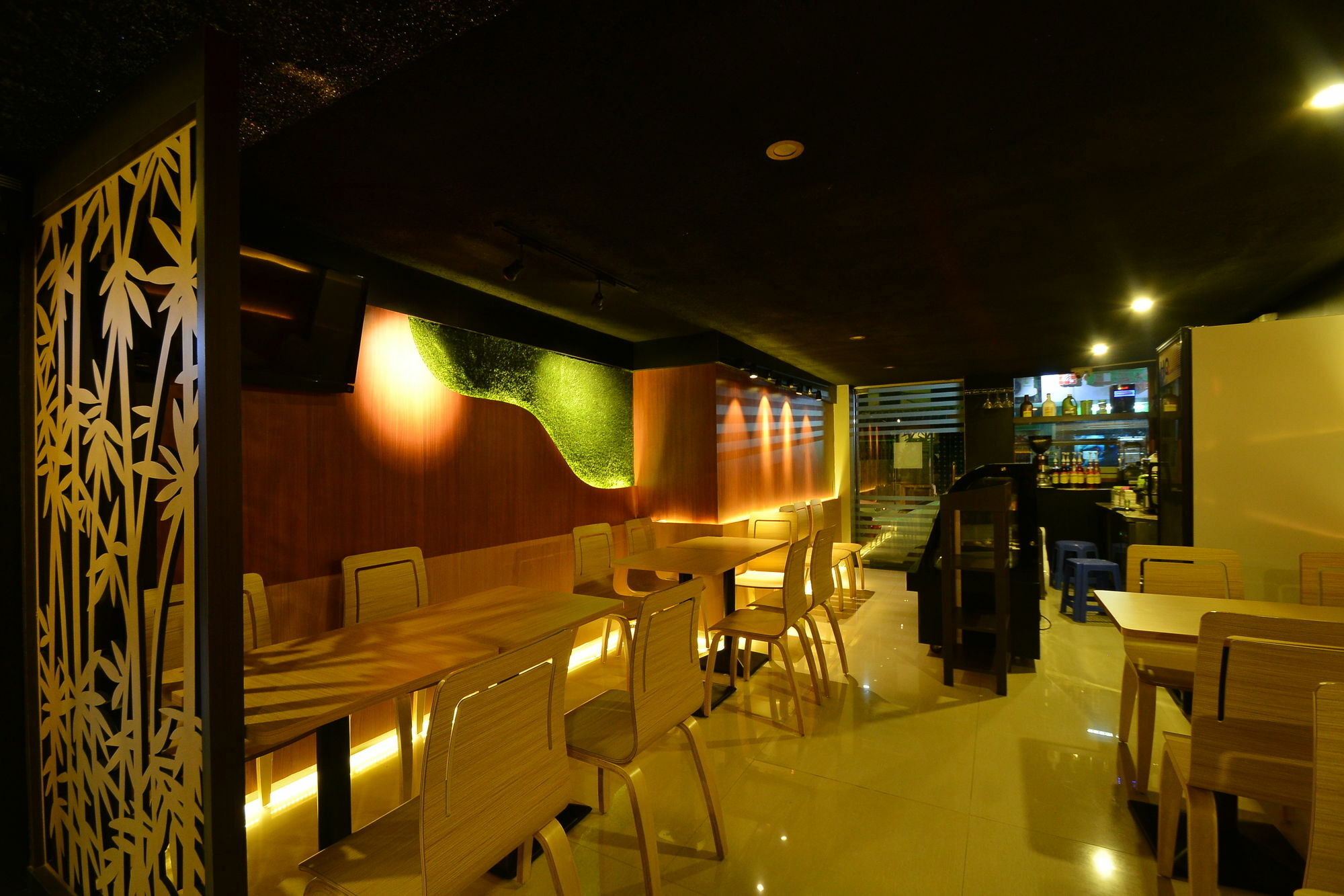 Hotel Family Treasure Yangon Exterior foto
